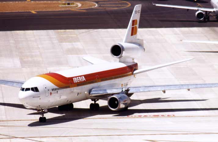 Douglas DC-10